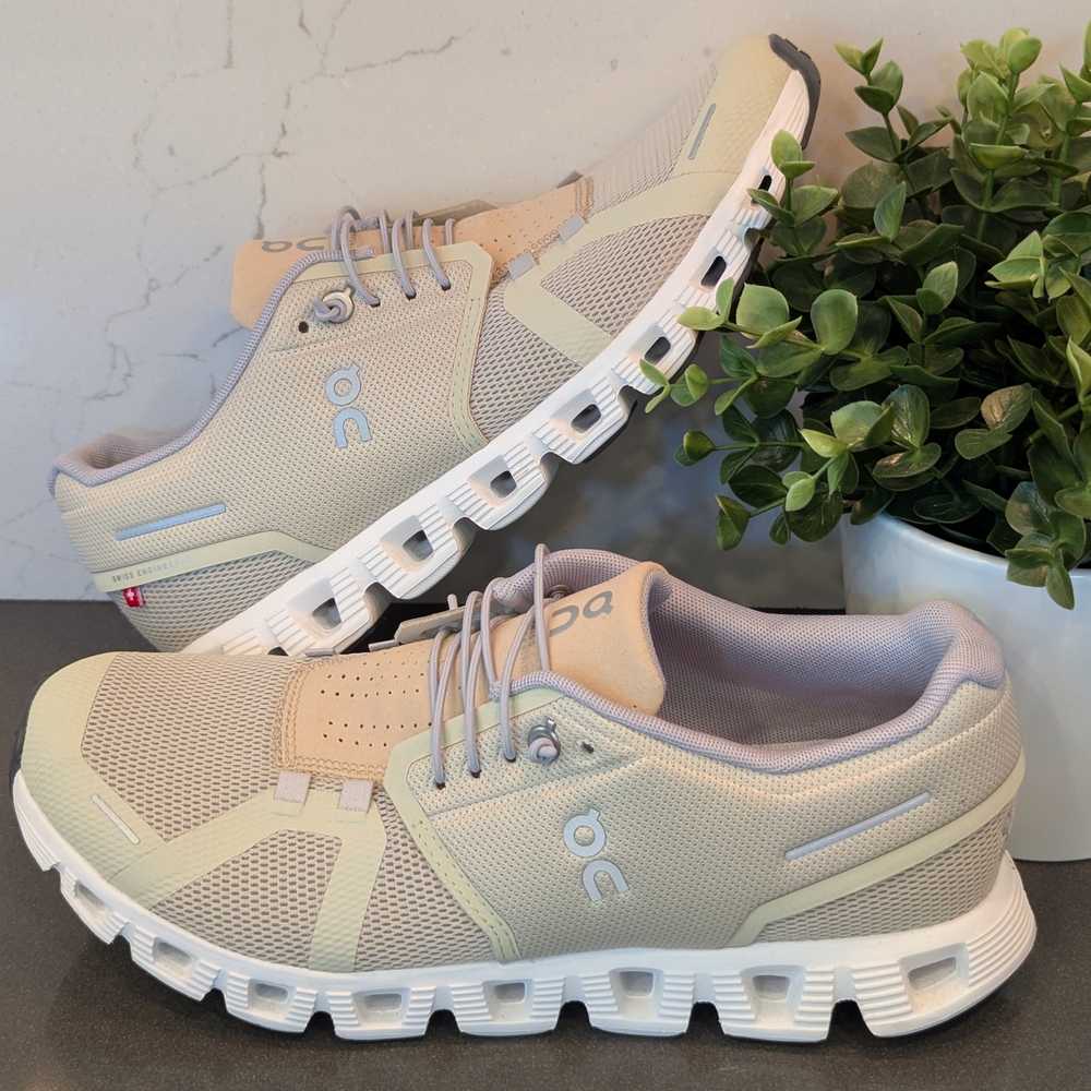 On Running Cloud 5 Women's Cream and  Soft Green Sneakers Size 10